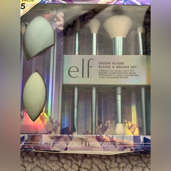 ELF Snow Globe Blend & Brush Kit W/sponges. “NEW” - Picture 2 of 3